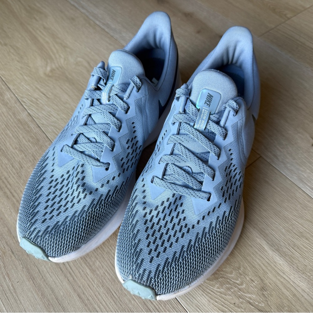 Nike Zoom Winflo Women's Light Blue running Shoes